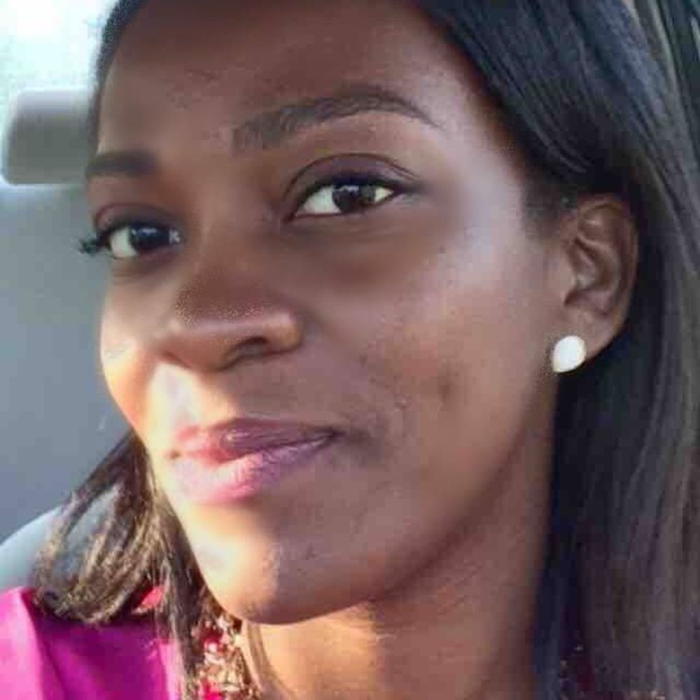 Meet your Posher, Mila